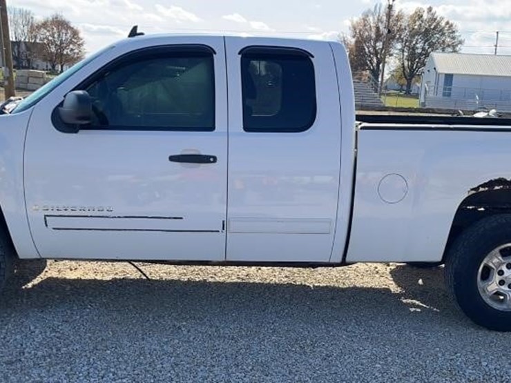 2008-chevrolet-silverado-1500-image-1