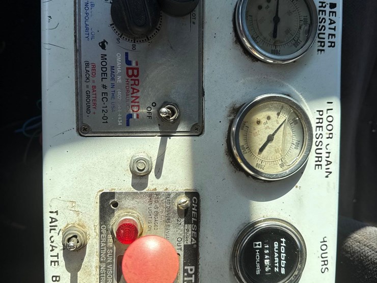 peterbilt-379-image-26