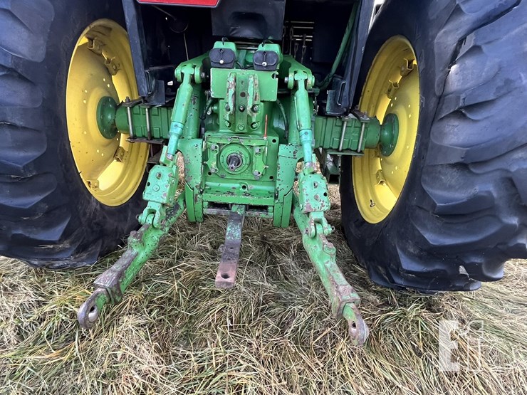 john-deere-3155-image-27