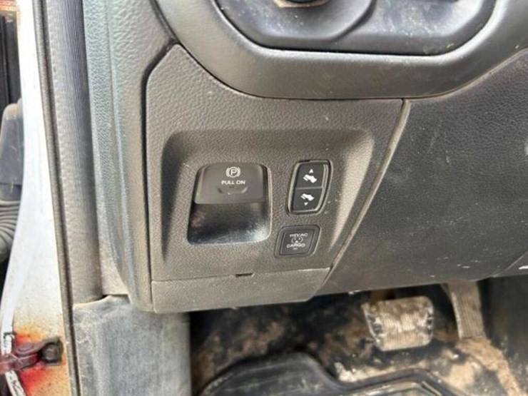 2020-ram-1500-laramie-longhorn-image-20