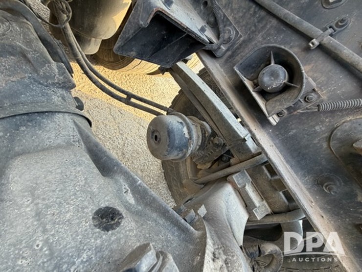 peterbilt-567-image-35