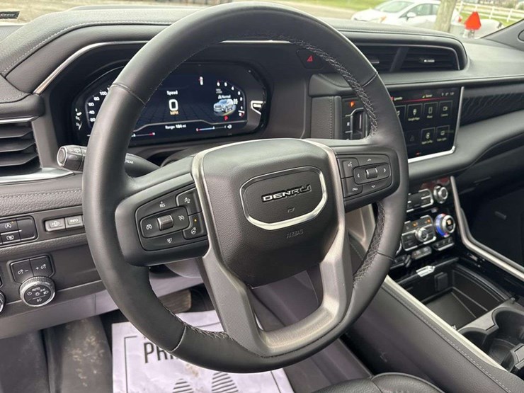 2023-gmc-yukon-denali-image-26