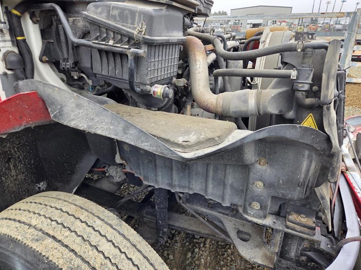 2011-international-durastar-4400-image-60