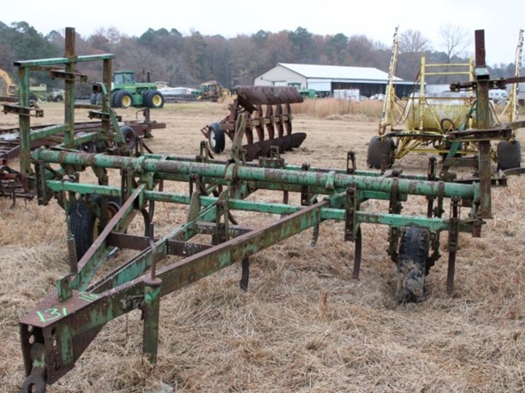 16'-s-tine-cultivators-1-flat-tire-image-1