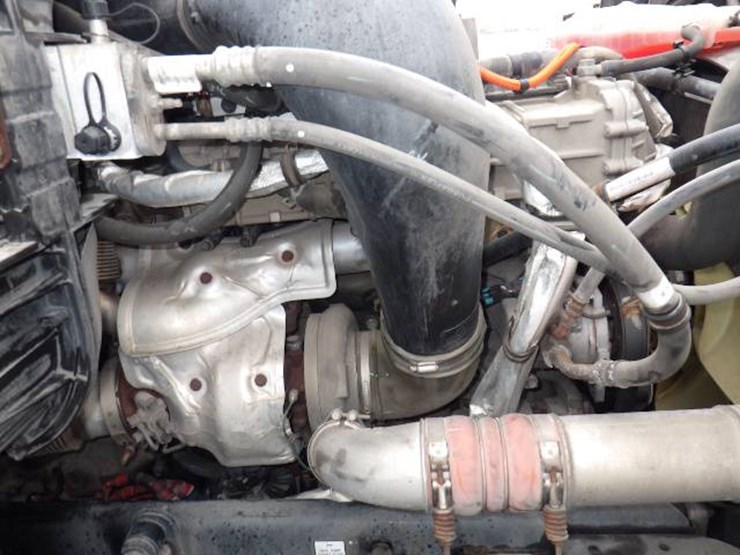 freightliner-cascadia-125-image-30