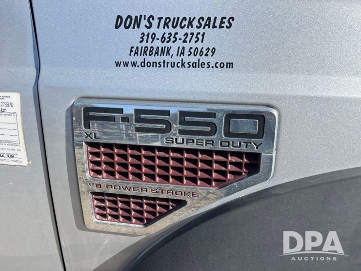 ford-f550-xl-image-25