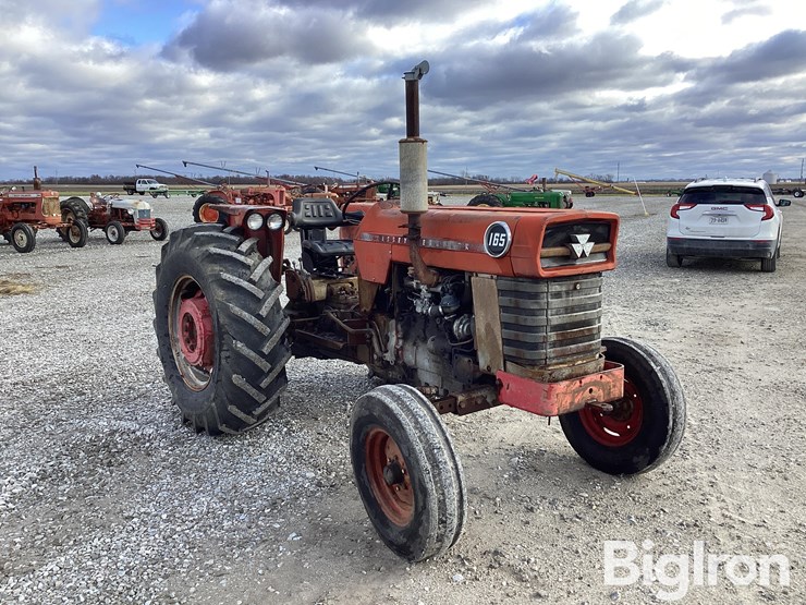 massey-ferguson-165-image-3
