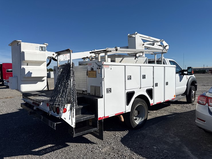 2012-ford-f550-image-3