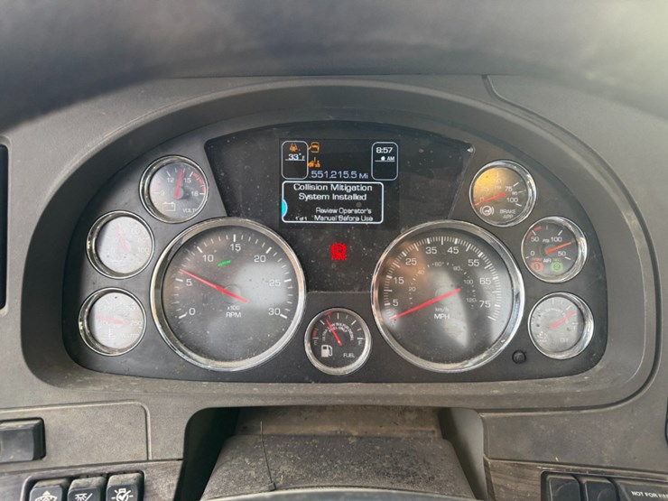 2019-kenworth-t880-image-23