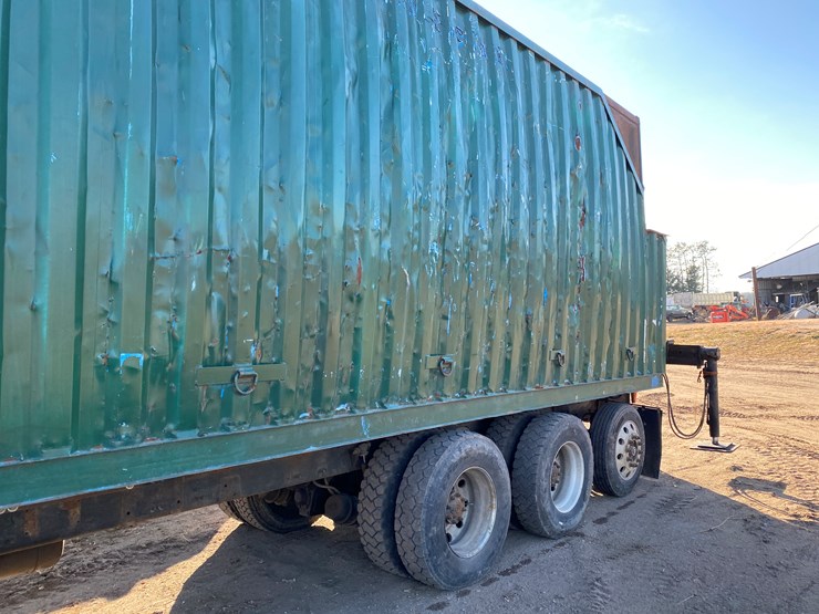 #205-•-2004-sterling-grapple-truck-(has-wi-title)-(chetek,-wi)-image-21