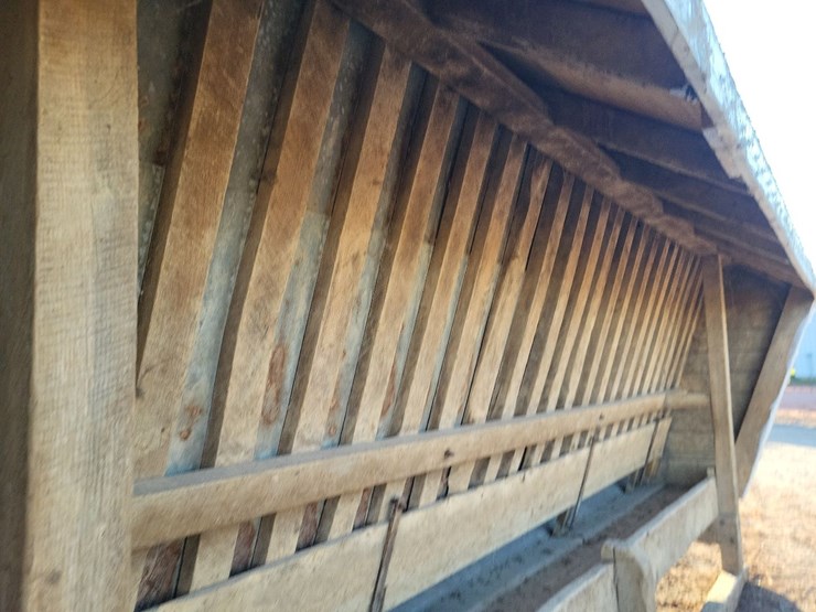 wood-cattle-feeder-w/skids-image-15