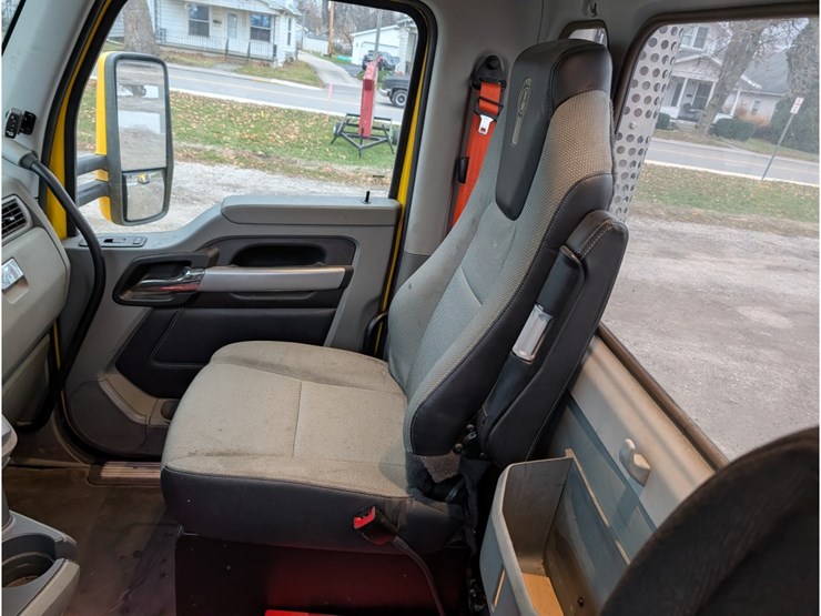 2020-kenworth-t880-image-22