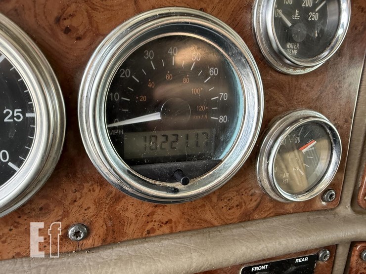 2004-peterbilt-379-image-65