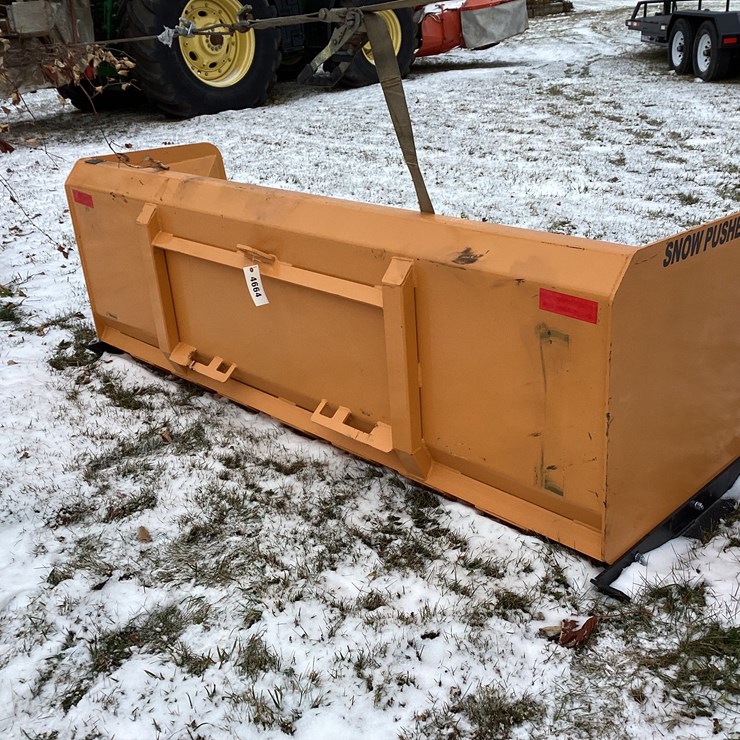 #4664 • Skidsteer Snow Pusher