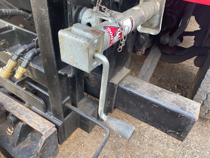 international-4900-image-72