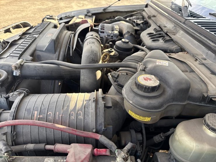 2006-ford-f550-image-14