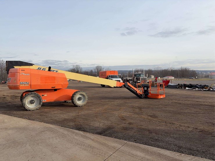 2013-jlg-660sj-image-5