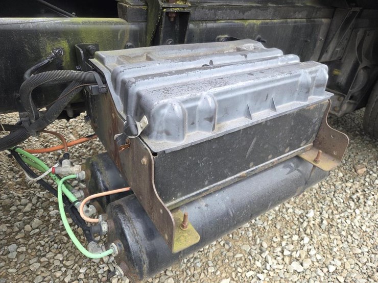 2011-international-durastar-4400-image-20