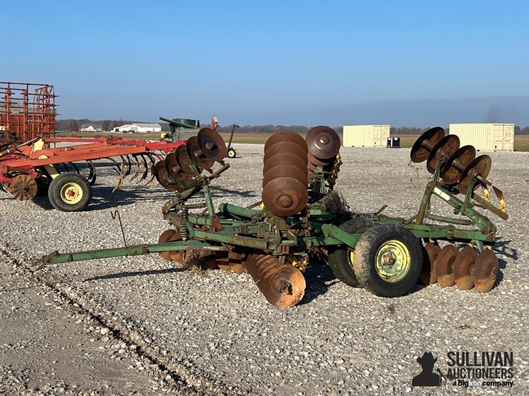 john-deere-18-image-1