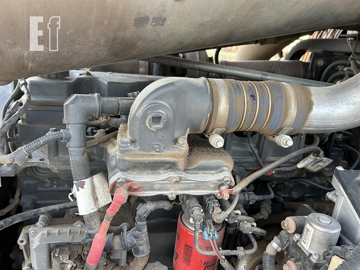 2014-case-721f-xr-image-42