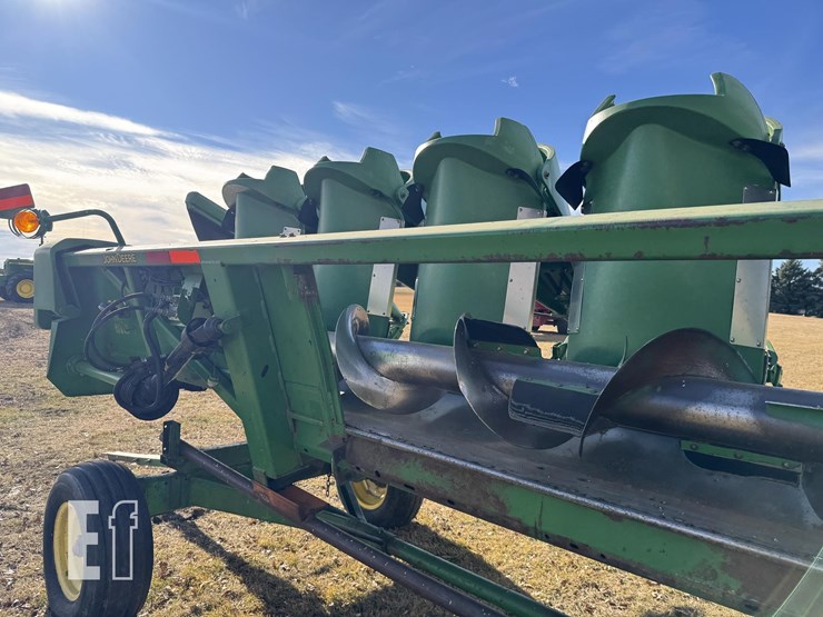 2001-john-deere-893-image-37