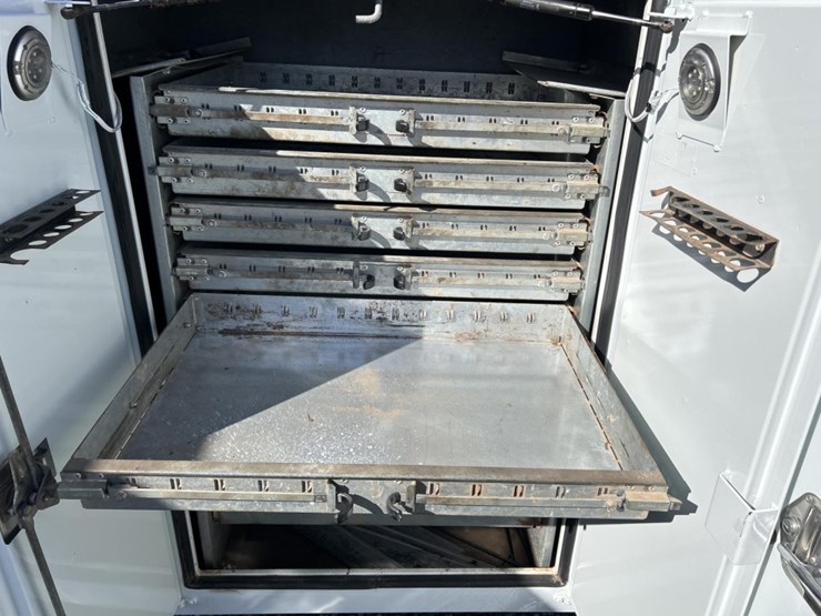 2017-peterbilt-337-image-20