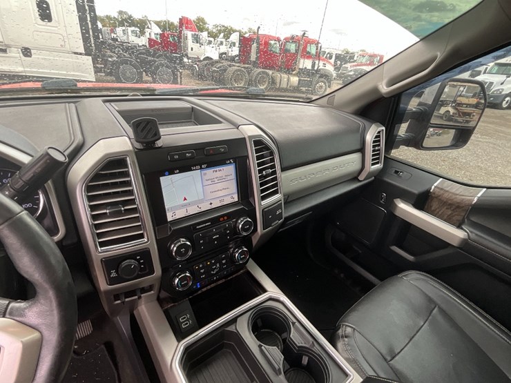 2017-ford-f350-image-15