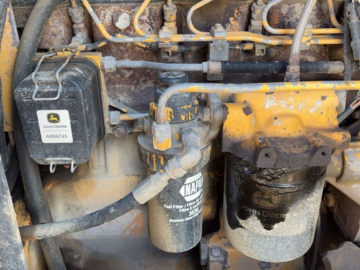 john-deere-850-image-37