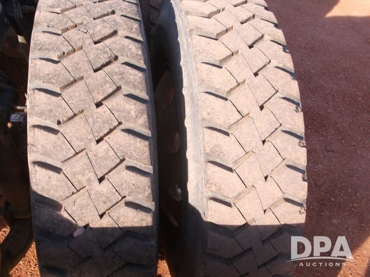 2007-freightliner-columbia-112-image-40