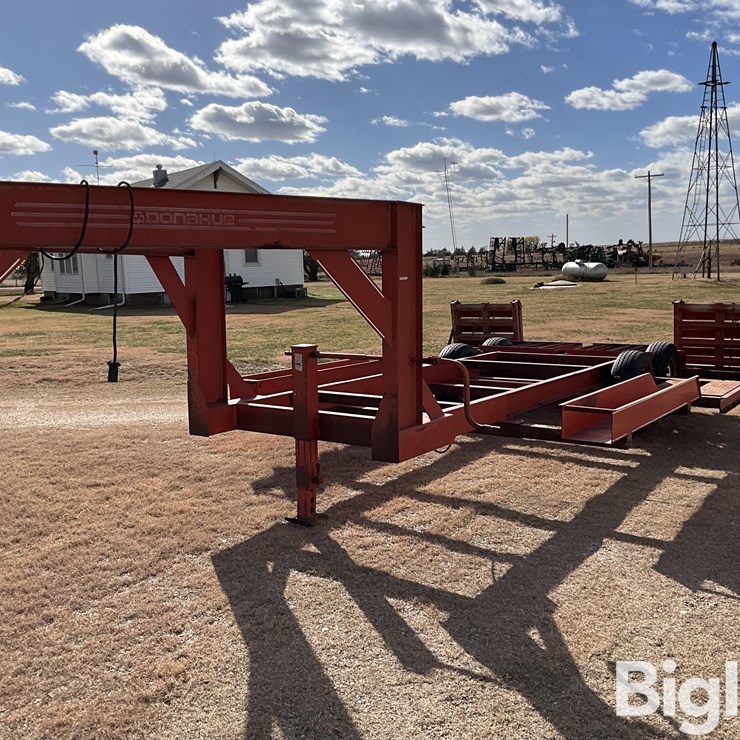 1993 Donahue T/A Swather Trailer