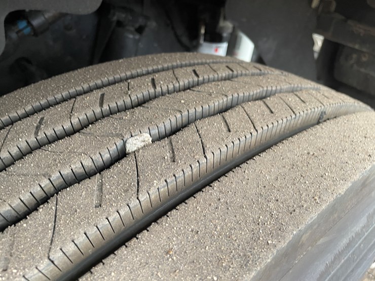 2015-kenworth-t270-image-10