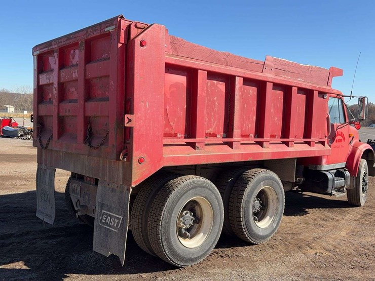 1993-international-4900-image-3