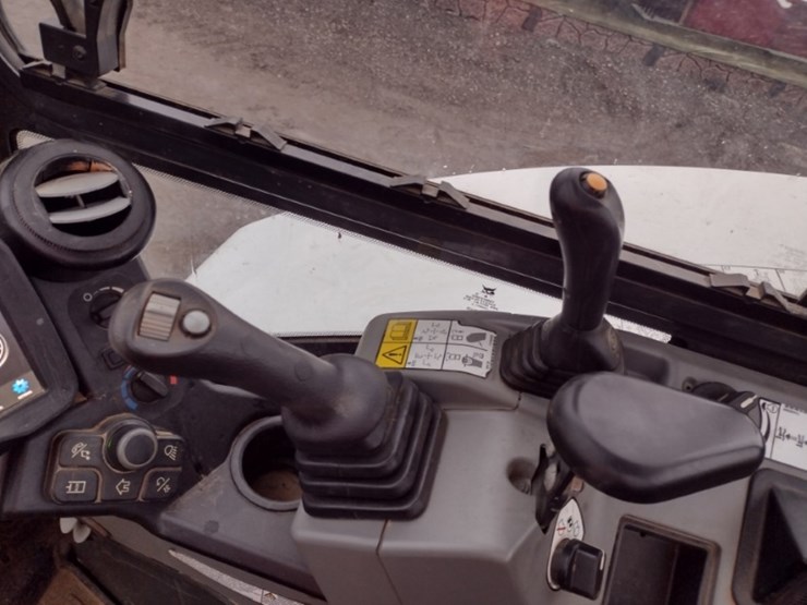 bobcat-e50-image-9