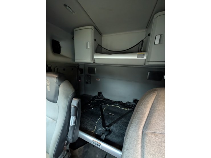 kenworth-t680-image-21