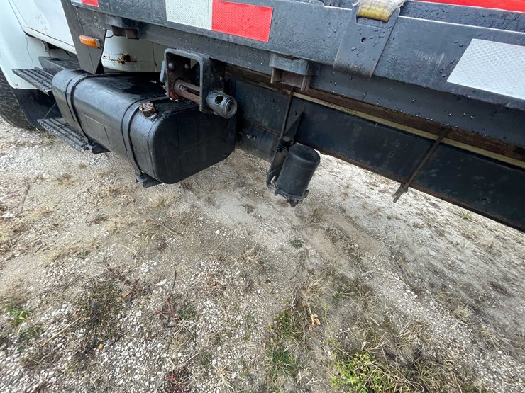 international-4900-image-53