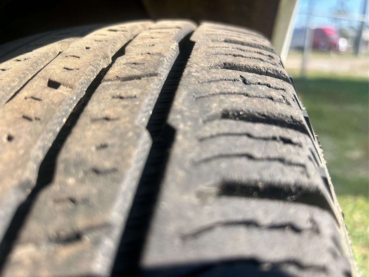 2002-dodge-2500-image-12