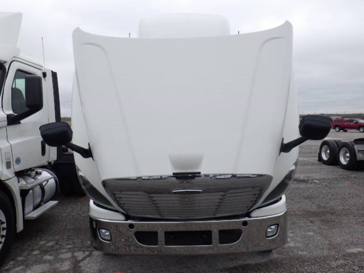 freightliner-cascadia-125-image-21