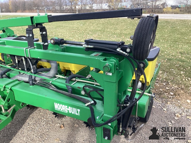 john-deere-700-image-9