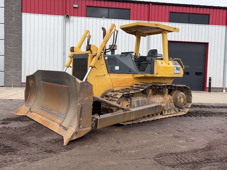 2002-komatsu-d65ex-image-1