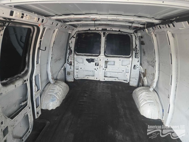 2010-chevrolet-express-van,-vin-#-1gcugadx5a1118101-image-15