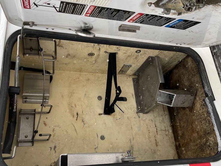 2012-ford-f350-image-17