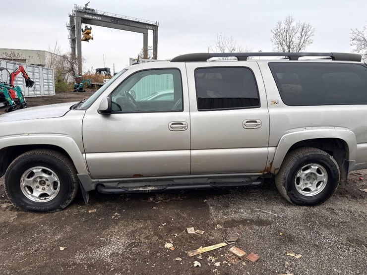 chevrolet-suburban-image-6