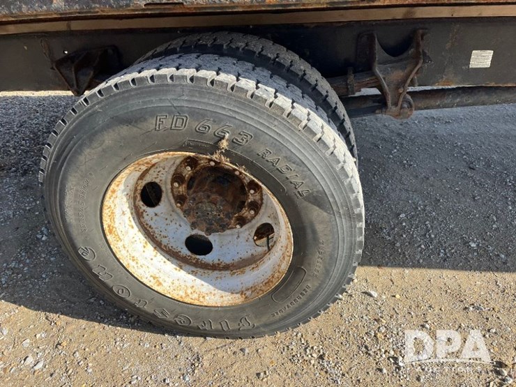 ford-f650-xlt-image-28