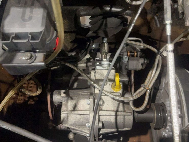 2020-argo-600-frontier-amphibious-6-wheeler-image-21