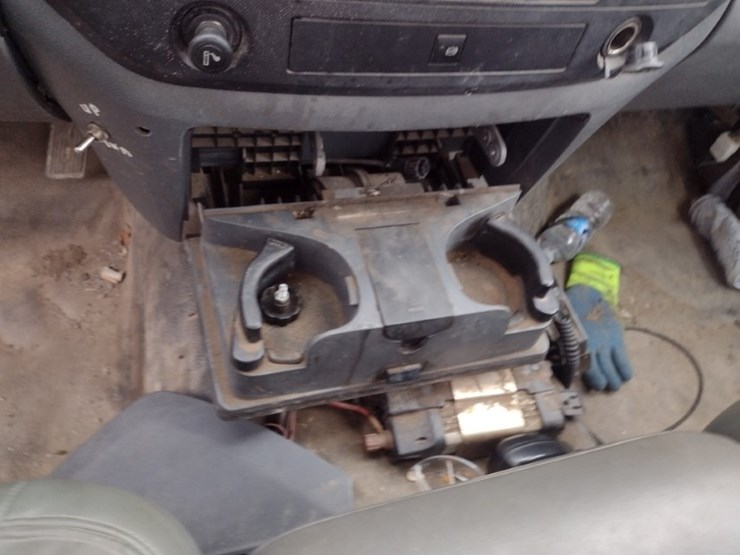 2007-dodge-3500-image-9