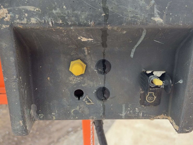 2014-jlg-4394rt-image-19