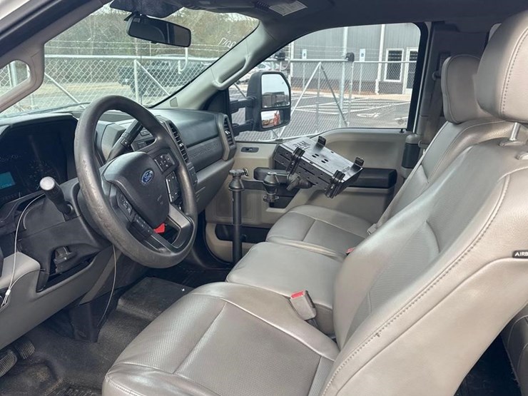 2017-ford-f350-xl-image-23