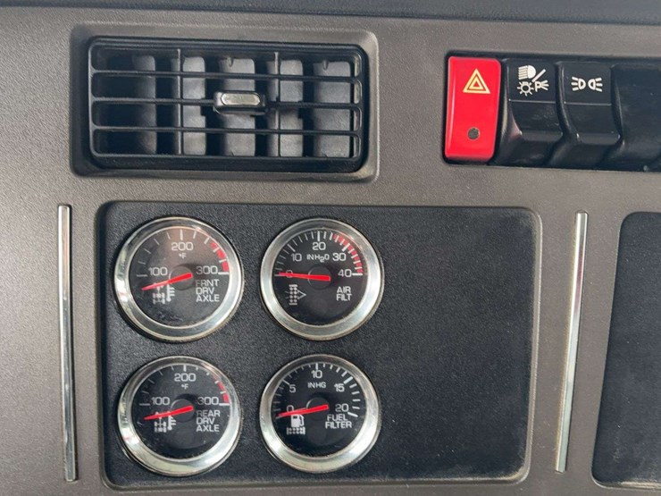 2016-kenworth-t880-image-50