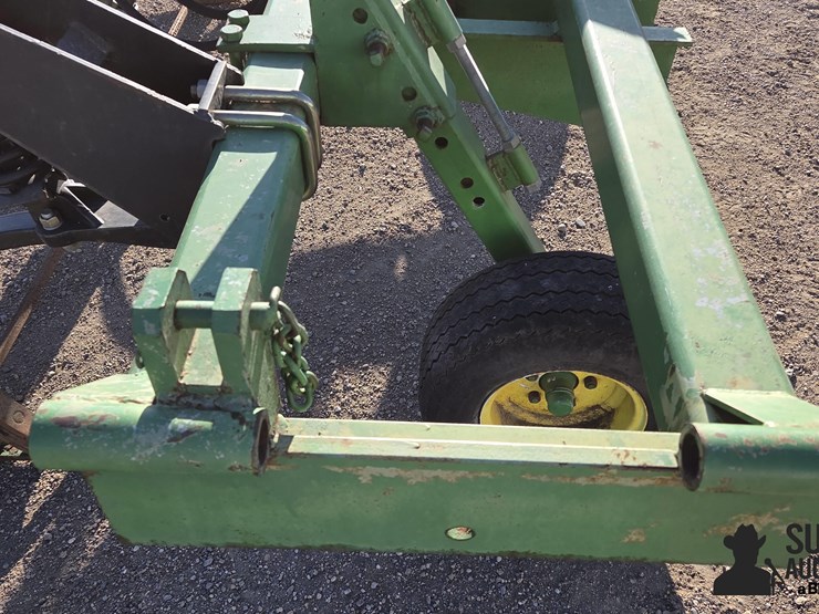 john-deere-3-pt-v-ripper-image-15