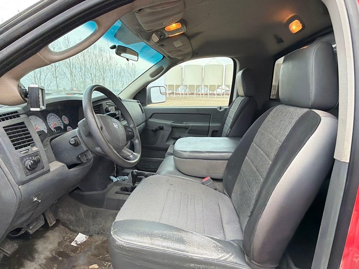 2008-dodge-3500-image-28